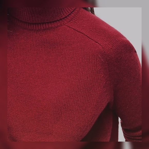 S J Crew cashmere turtleneck sweater - Picture 5 of 5